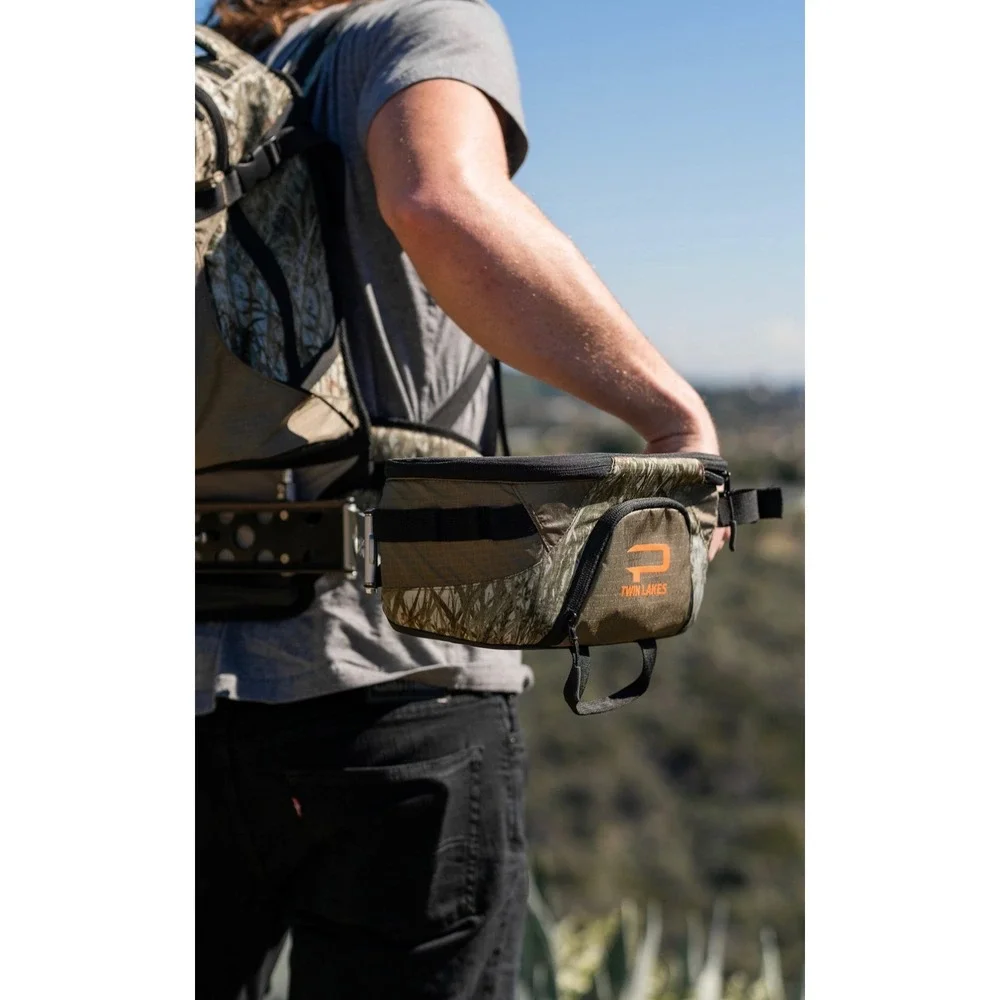 Paxis‎ Twin Lakes Camo Swing Arm Hiking Fishing Hunting Backpack 30 Liter NEW